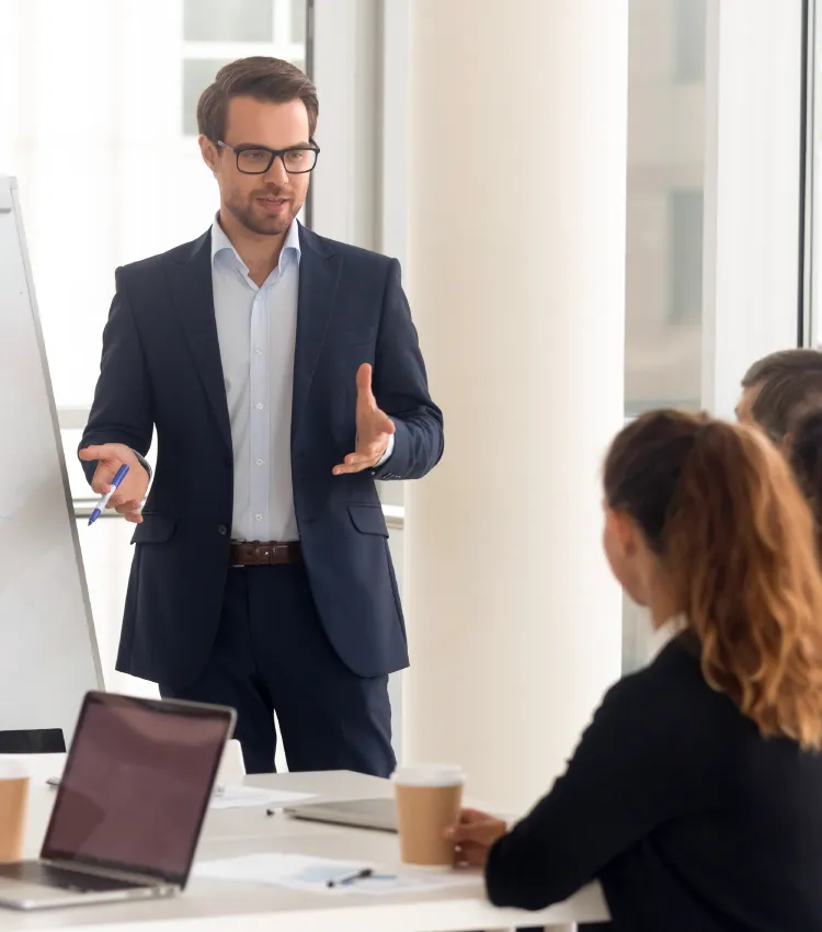 Profesionales interesados en conocer y desarrollarse en las áreas de Gestión de Personas